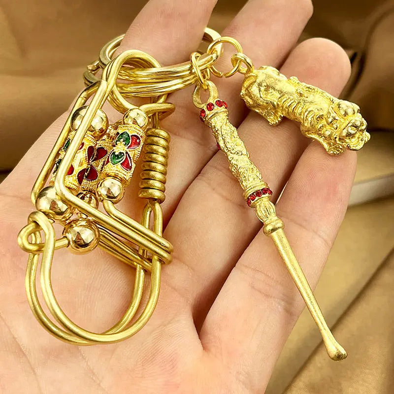 Móc khóa handmade bằng đồng và inox